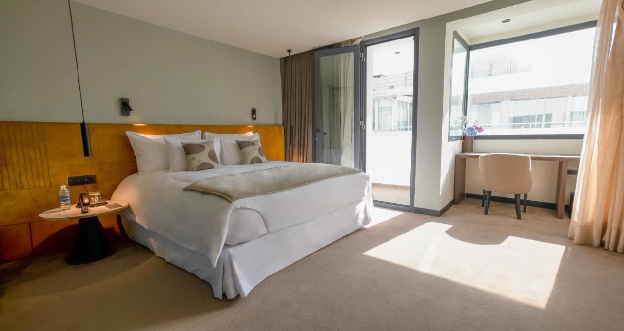 King Suite Balcony,1542019681:JPEG