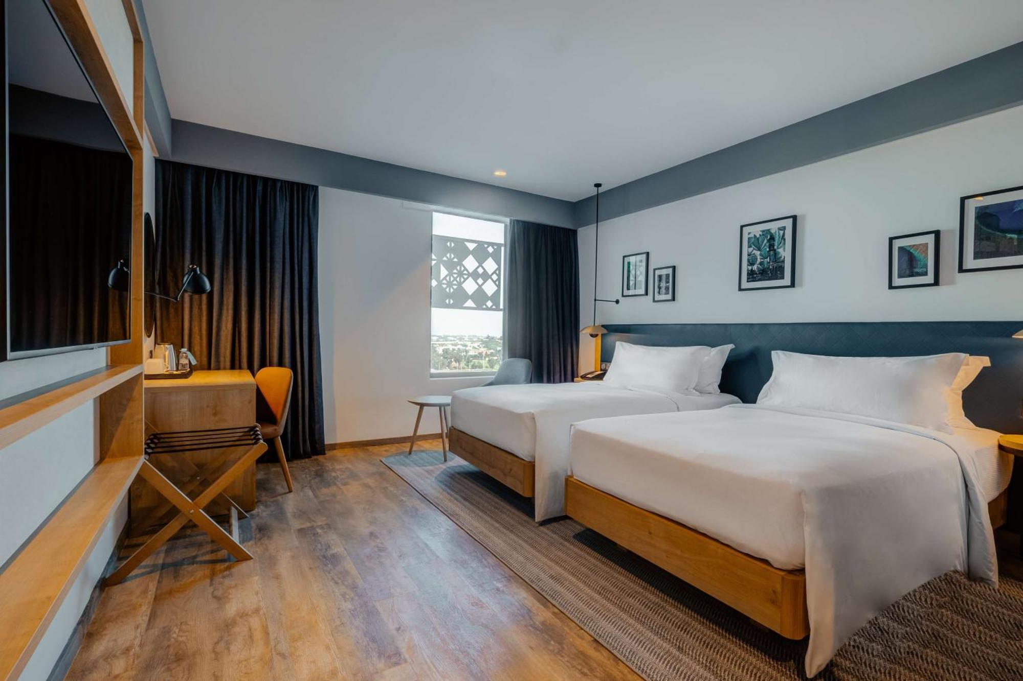 Twin Room,1552675102:JPEG
