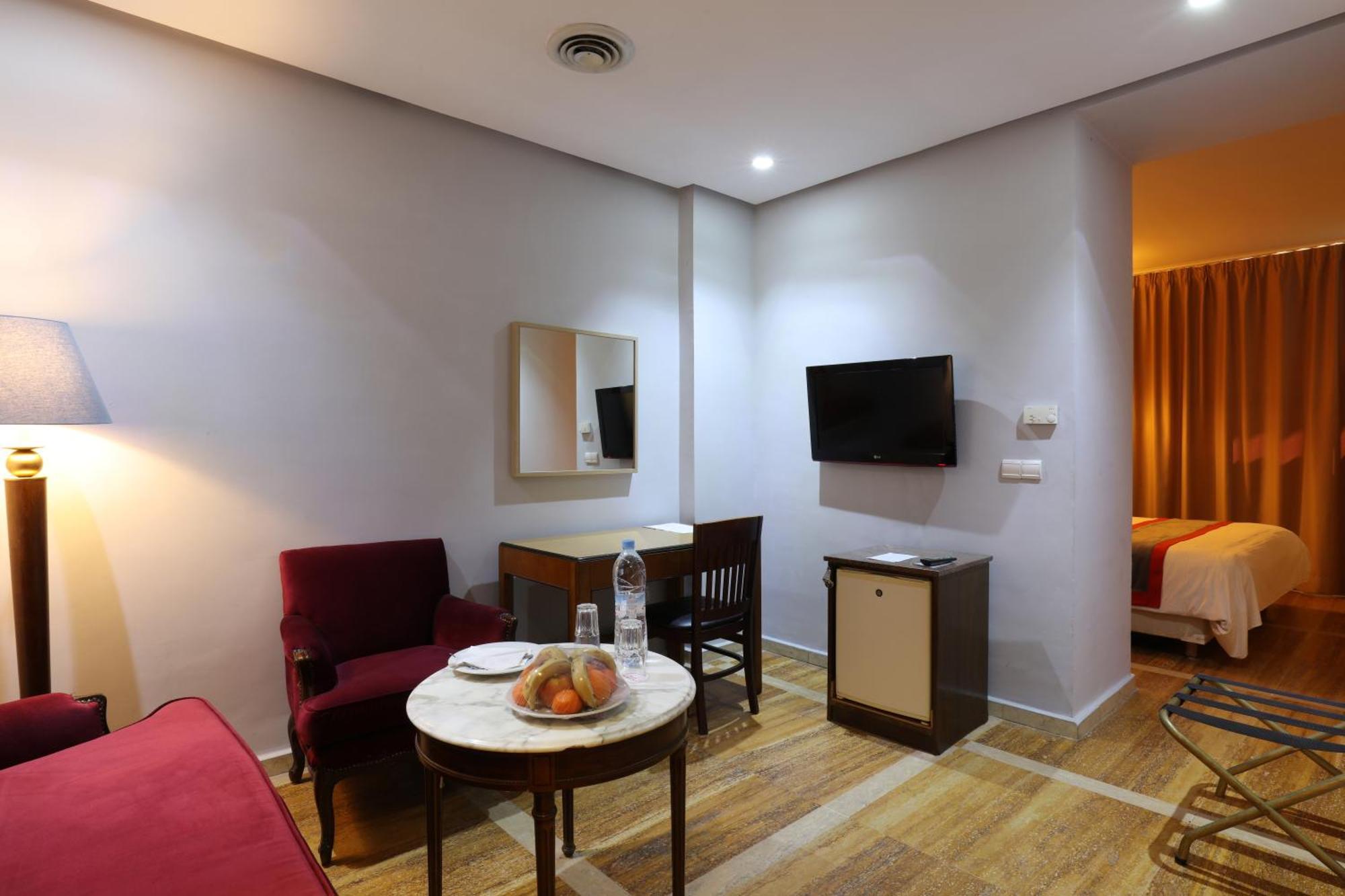 Junior Suite,1556894329:JPEG