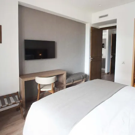 Ocean Park Hotel, Premium Suites & Wellness-2